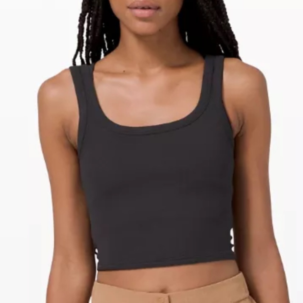 Lululemon held tight tank *crop